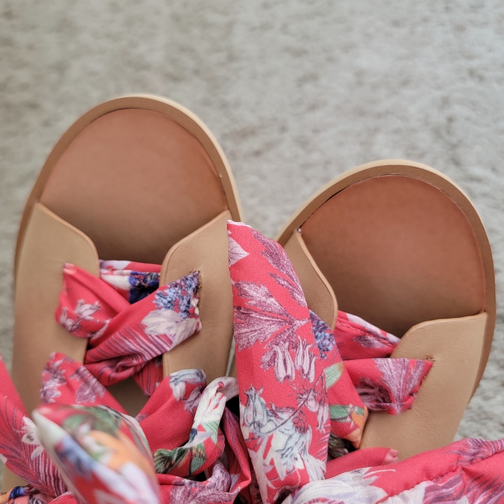 New Dolce Vita Aleeya Block Heels‎ High Heel Leather Sandals Floral Size 10 M - Picture 4 of 14